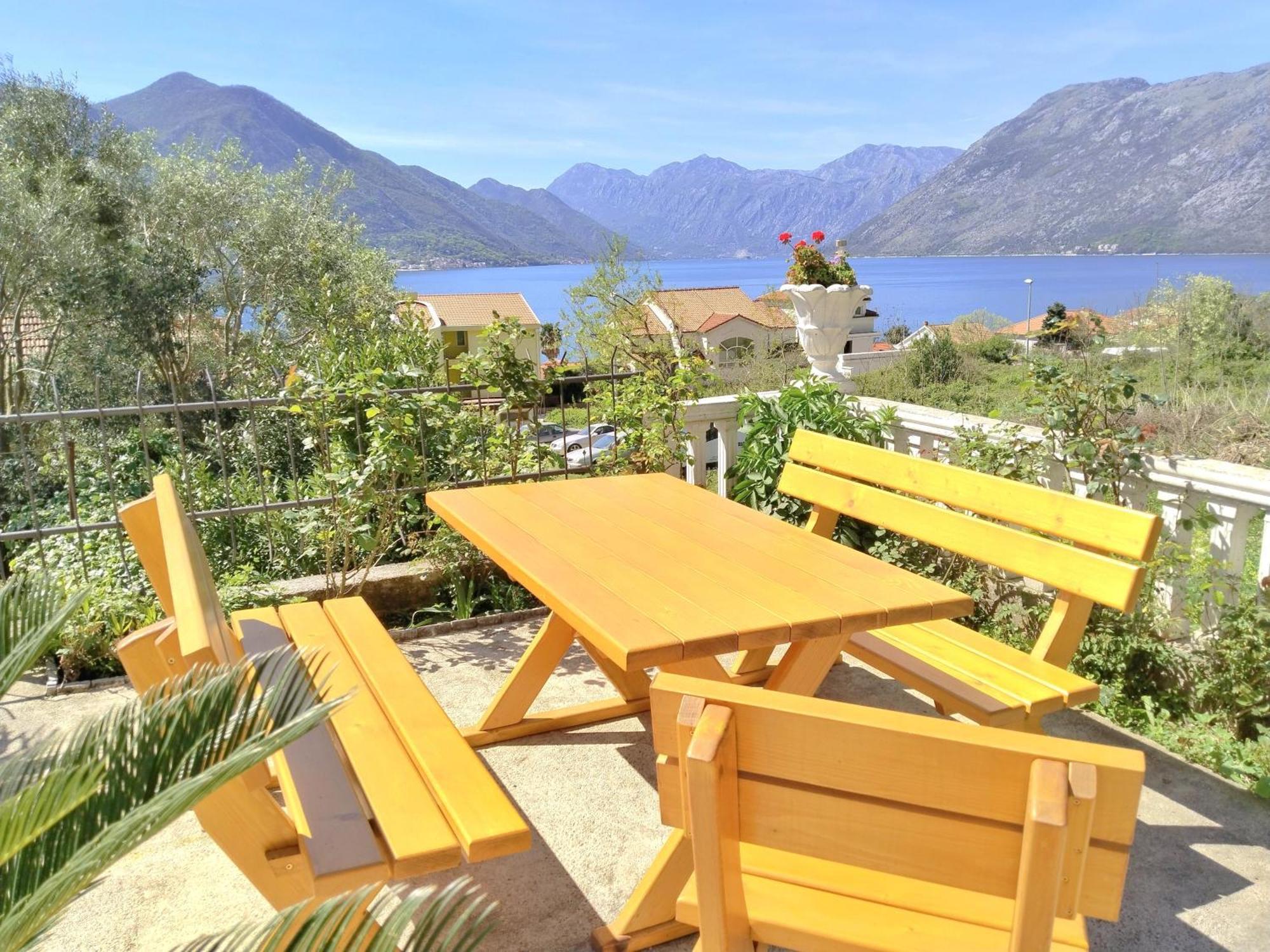 Apartments Sonja โกตอร์ ภายนอก รูปภาพ