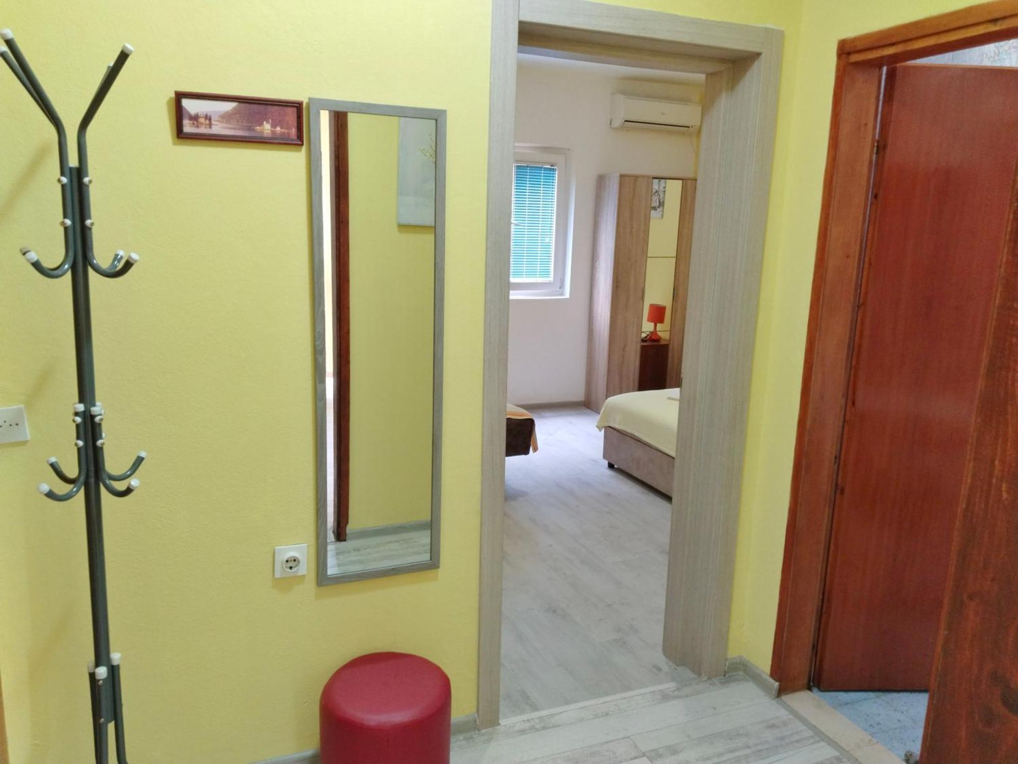 Apartments Sonja โกตอร์ ภายนอก รูปภาพ